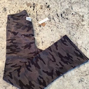 VS Pink camo flare leggings